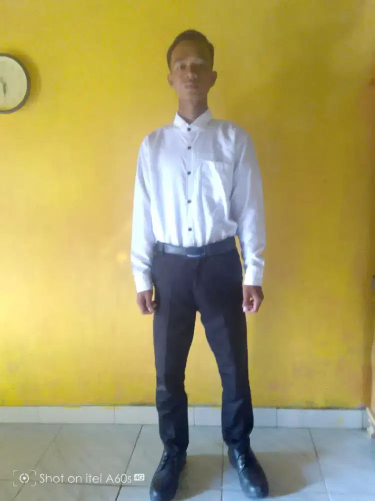 Cari kerjaan apa ajh yang penting gawe