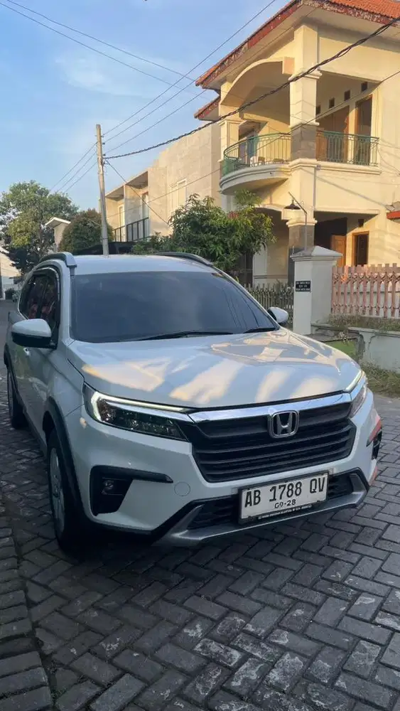 HONDA BRV 1.5 E CVT WHITE PEARL