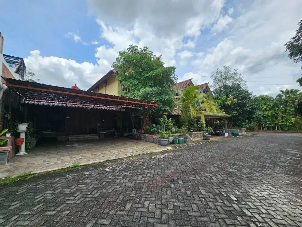 Rumah Mewah Dalam Perumahan Elite Jalan Kaliurang Ngaglik Sleman