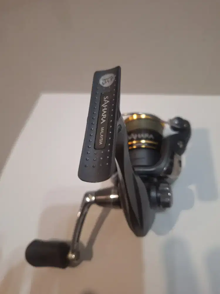 Reel Pancing Merk SHIMANO 500 Model SAHARA