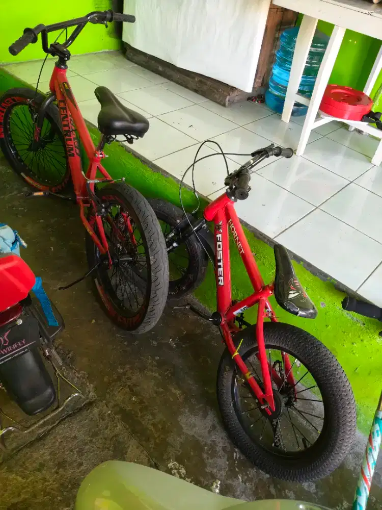 Dijual 2 Sepeda Bekas perlu servis ringan