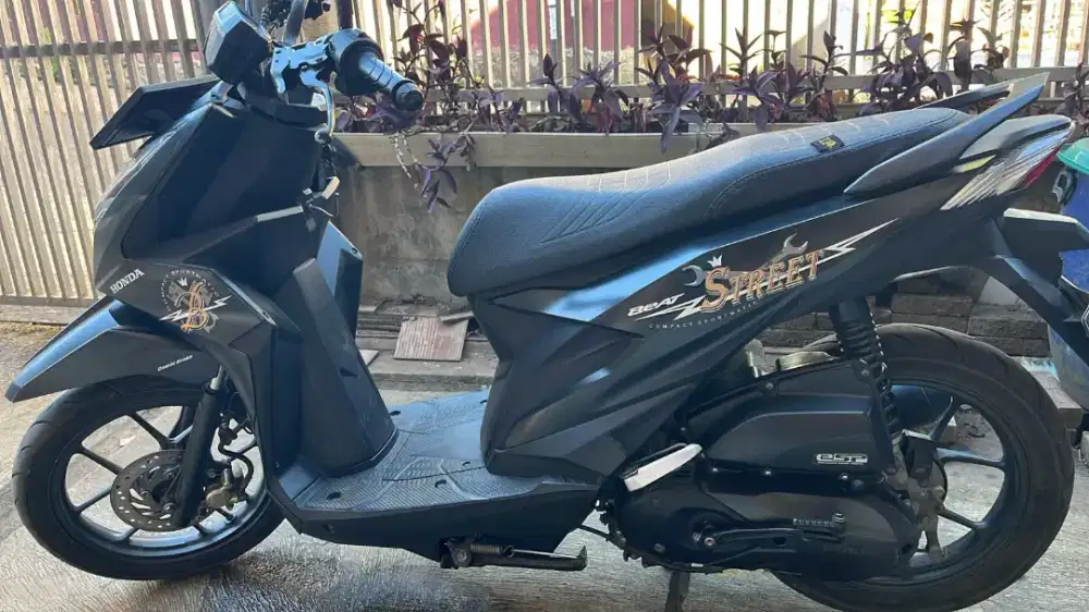 Honda Beat street 2021 hitam