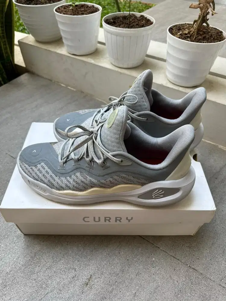 Jual Under Armour Curry 11 Sepatu Size US 12 EU 46 Basket Tennis Padel