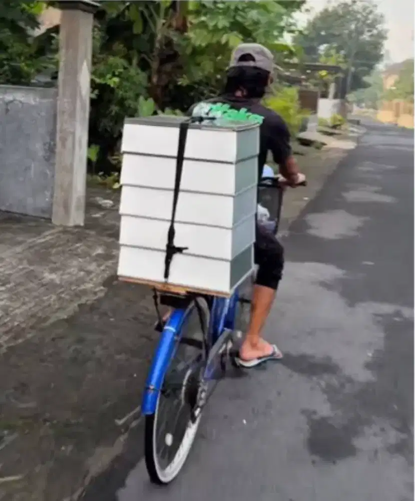 DICARI KARYAWAN UNTUK JUAL ROTI KELILING