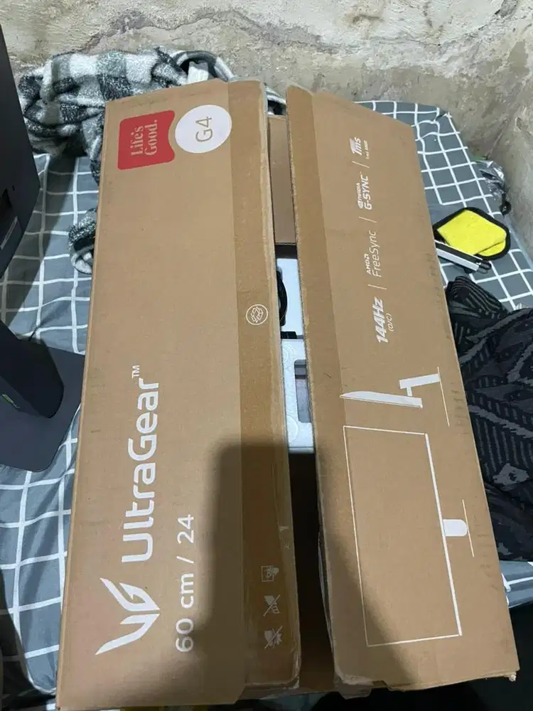 Monitor LG 24Inch PEMAKAIAN 1 MINGGU