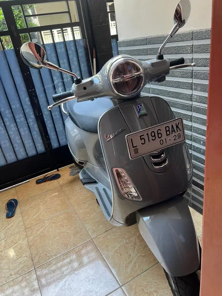 Vespa seperti baru murah