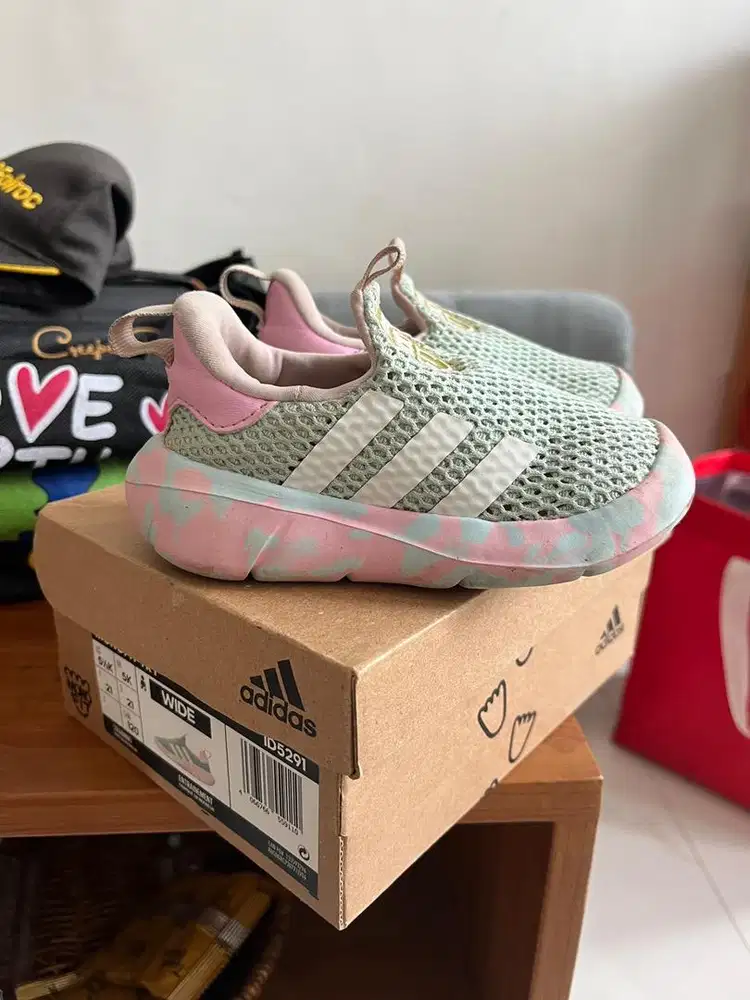 Sepatu anak Adidas Ori
