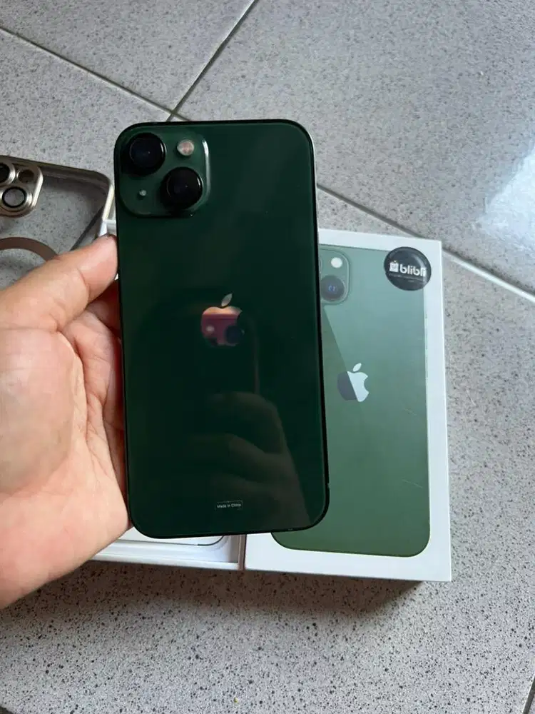 Iphone 13 128 gb ex garansi resmi like new