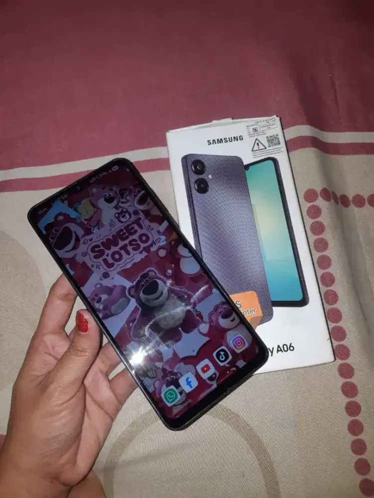 Hp bekas Samsung A06 ram4/64