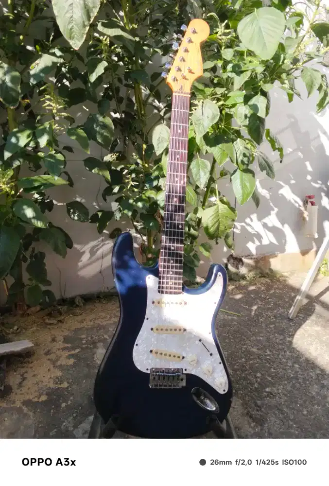 Gitar elektrik Fender stratocaster SSS
