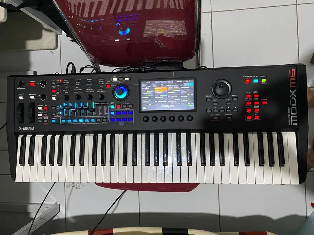 Keyboard Yamaha Modx M6