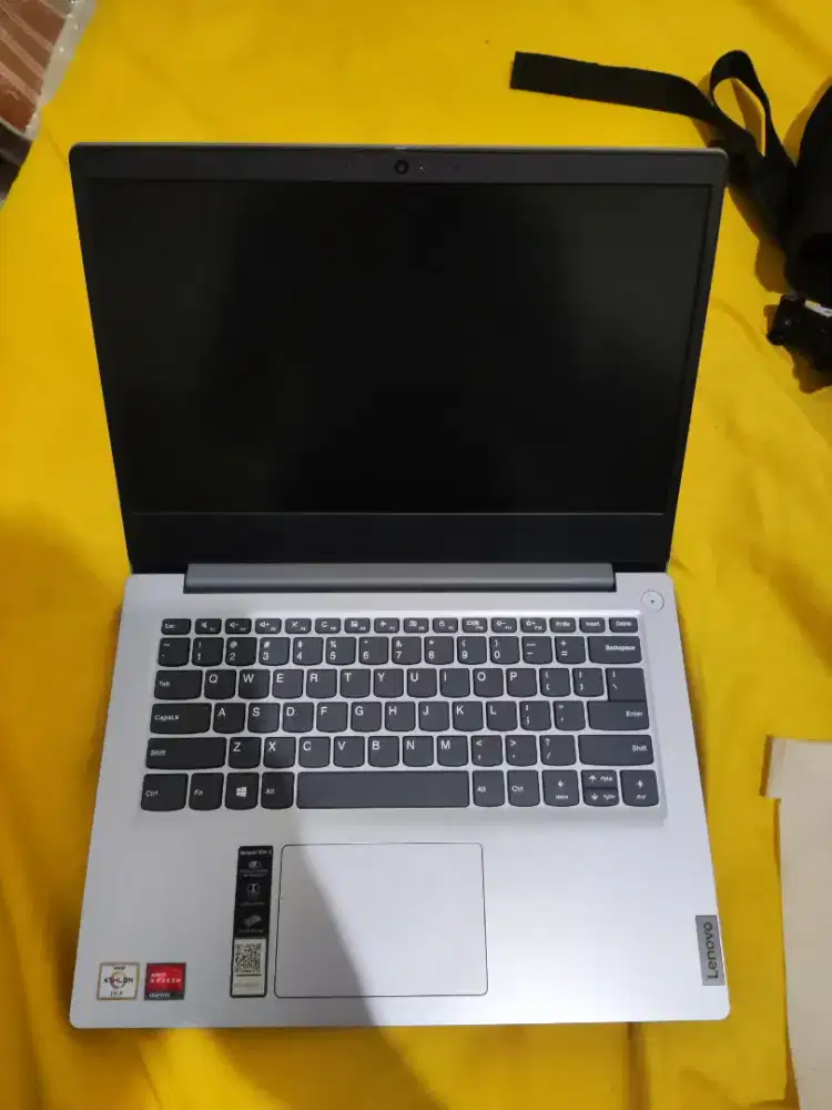 Laptop Lenovo Ideapad Slim 3