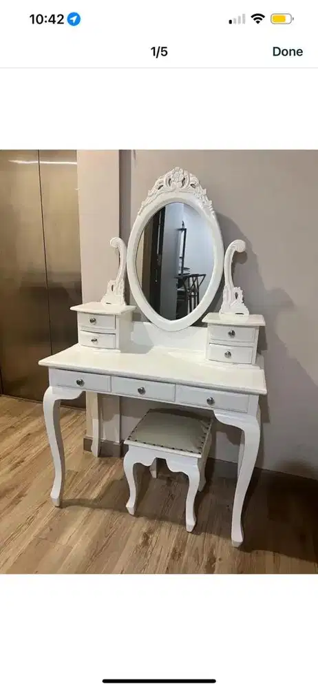 Meja rias vintage shabby chic