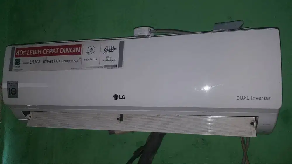 LG inverter ½ PK
