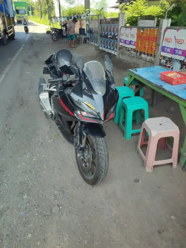 CBR250RR BLACKFREEDOM 2023