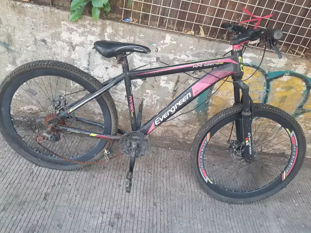 Sepeda ukuran 27.5 rusak