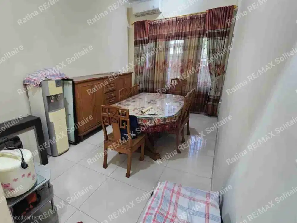 Rumah Renovasi di Jalan Summagung