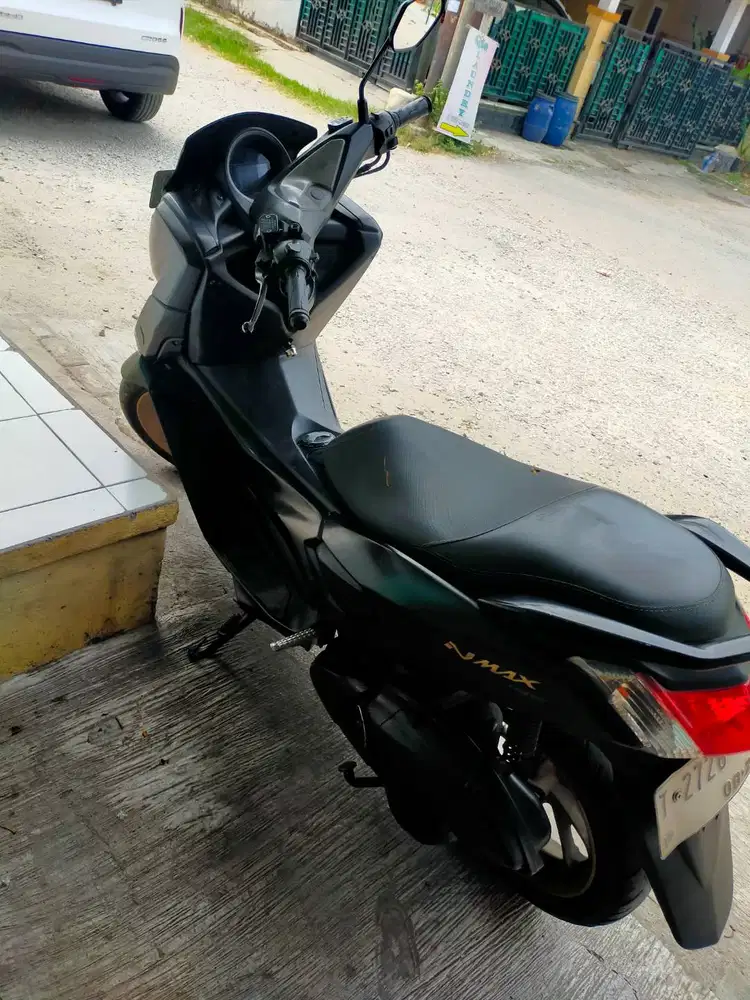 Nmax 2018 Warna Hitam