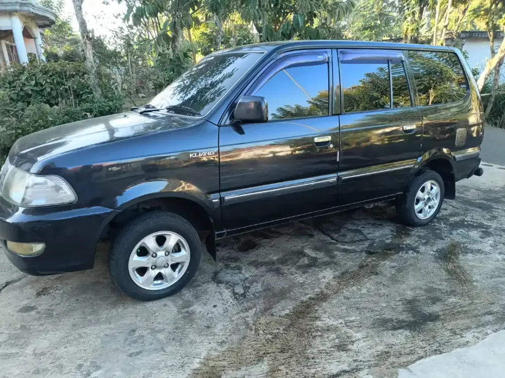 Kijang Kapsul New model 2004