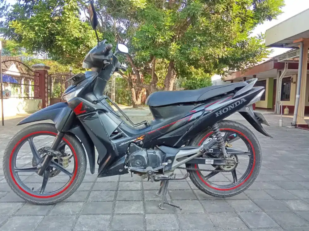 Supra X 2008 warna hitam