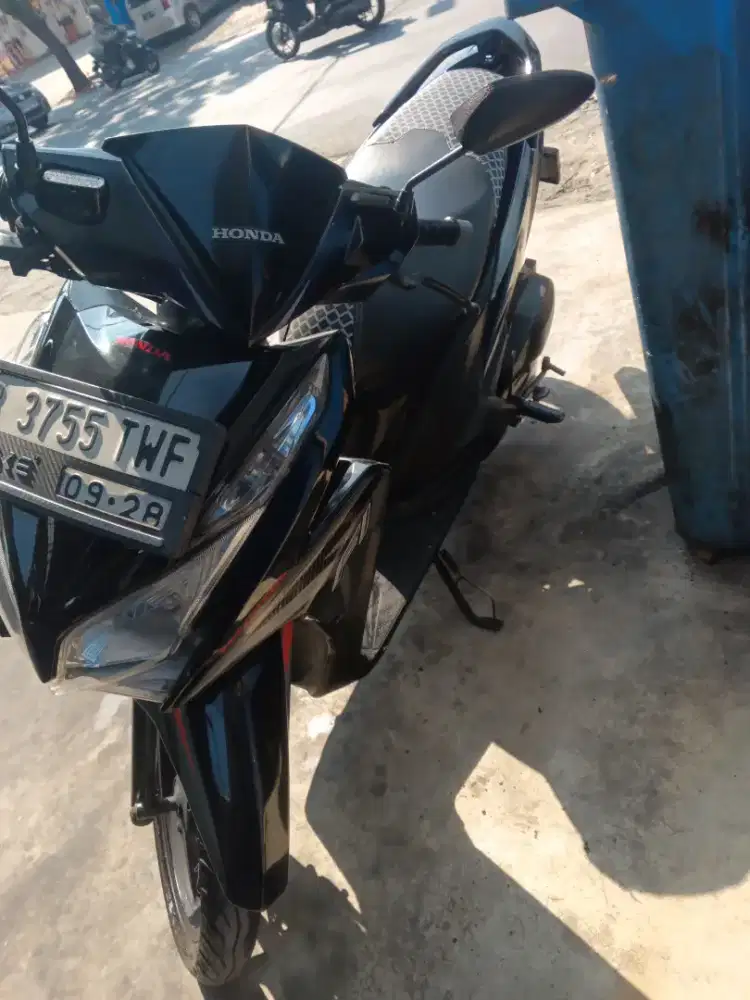 Jual ajah motor Vario 125 tahun 2013 mesin cakep setater ok mesin ok