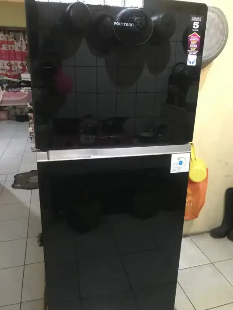 KULKAS POLYTRON 2 PINTU NOKENDALA