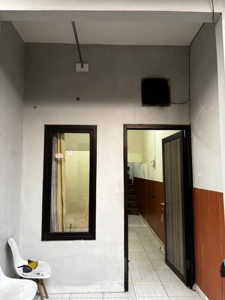 KONTRAKAN MURAH 2 PETAK PLUS LANTAI ATAS