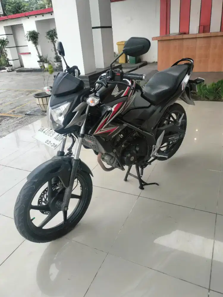 CB150 R Mentah Mulus Original