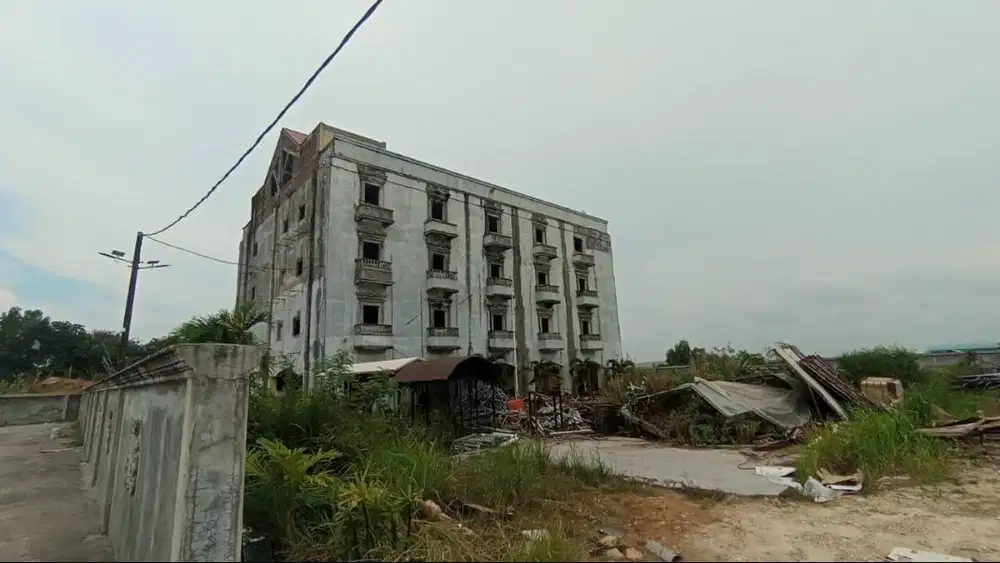 Dijual Gedung Sekolah 4,5 Lantai Luas 5000m² Dekat Batam Centre