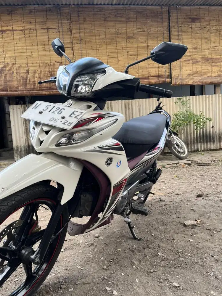 Jupiter Z1 injeksi 2013 KM rendah istmewa