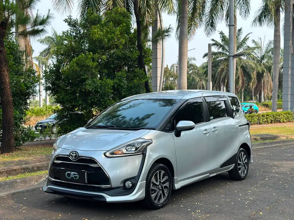 Toyota Sienta Q AT 2017