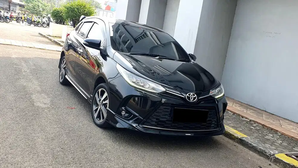 Km 38ribuan toyota yaris gr sport 2021 matic hitam