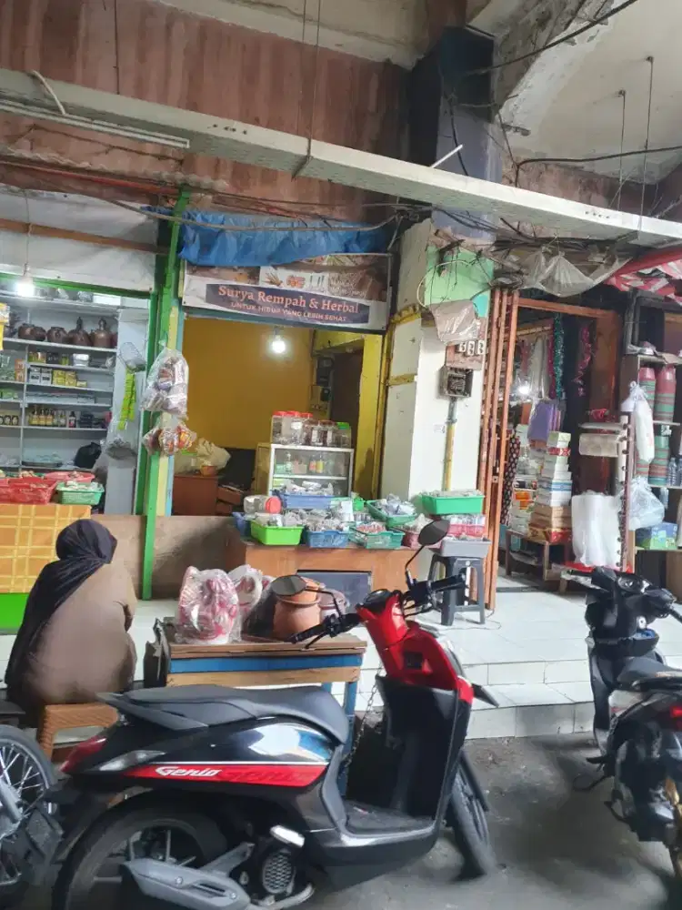 Disewakan toko pasar perumnas klender jakarta timur