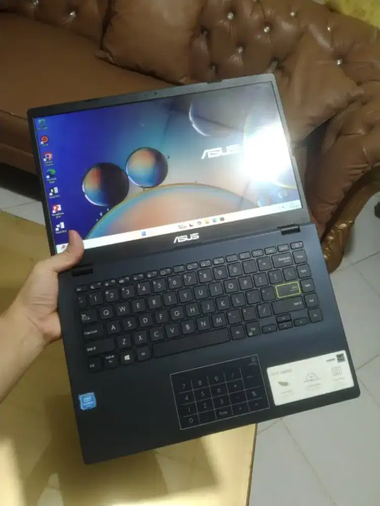 Laptop Seri Baru Asus E410ma Intel N4020 Ram 4Gb Ddr4 Ssd 128Gb Mulus