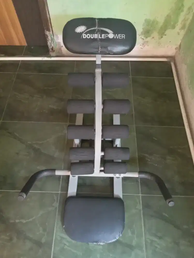 Dijual alat olahraga bekas kondisi normal