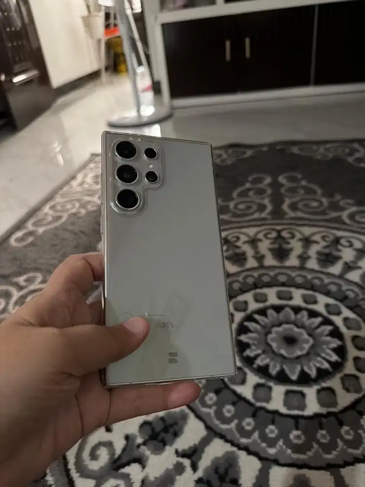 Di jual Kondisi mulus Hp samsung Ultra S24