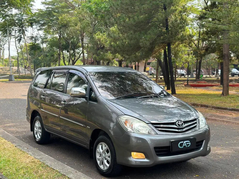 Toyota Kijang Innova G 2009 2.0 bensin