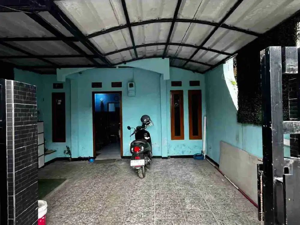 rumah 2 lantai komplek cibiru dekat kampus upi