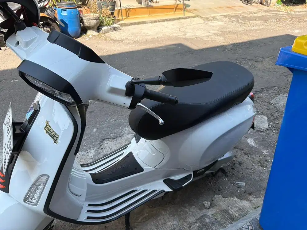 Di jual Vespa Sprint 155 cc kondisi mulus