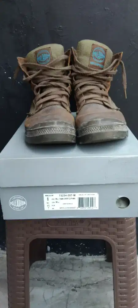 Sepatu Palladium