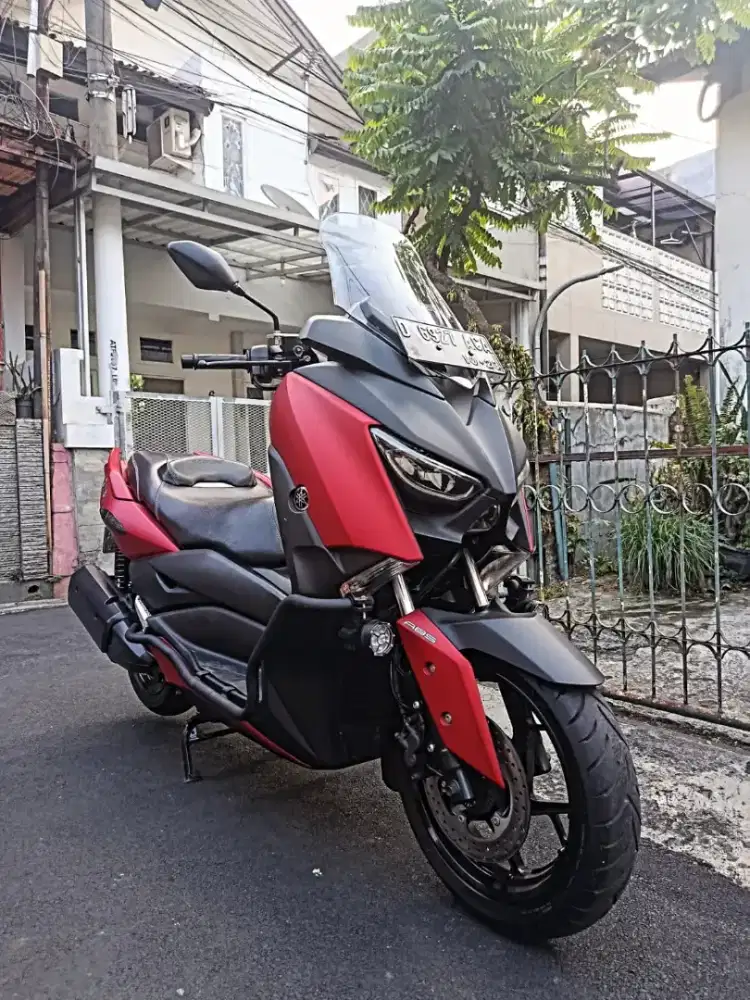 Yamaha xmax 2018 low km 2500 an