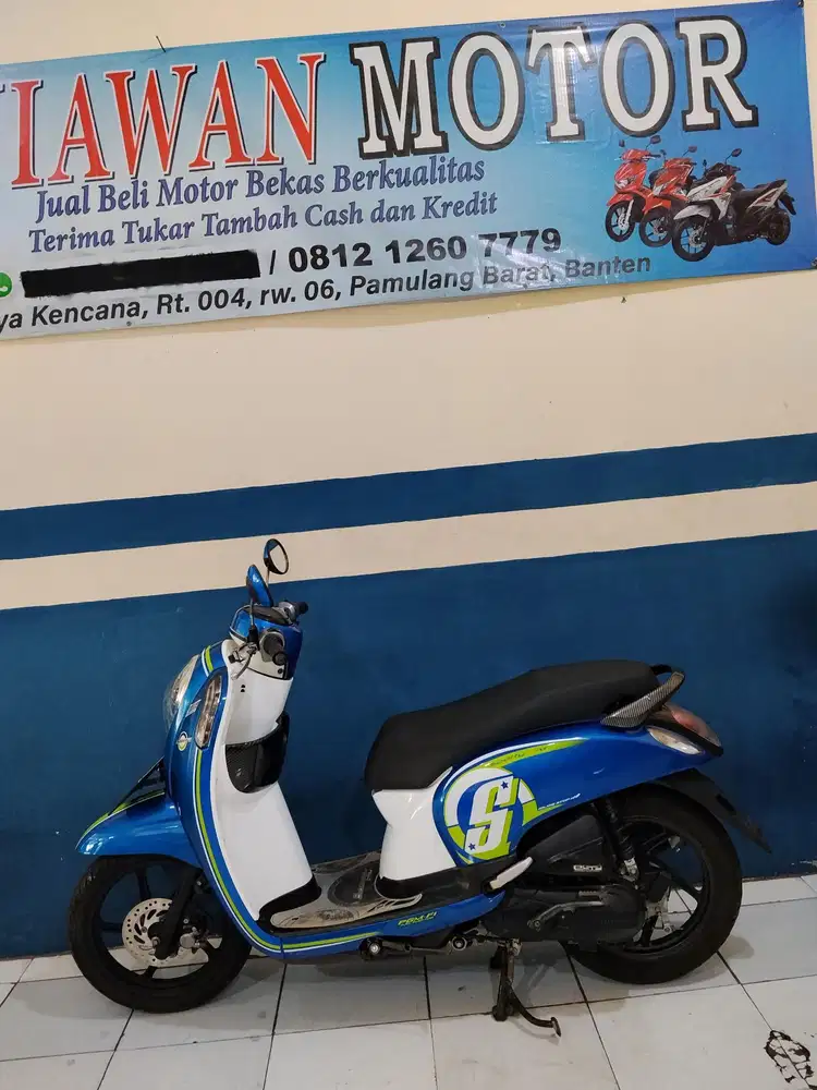 DIJUAL HONDA SCOOPY SPORTY 2017 SUPER MULUS