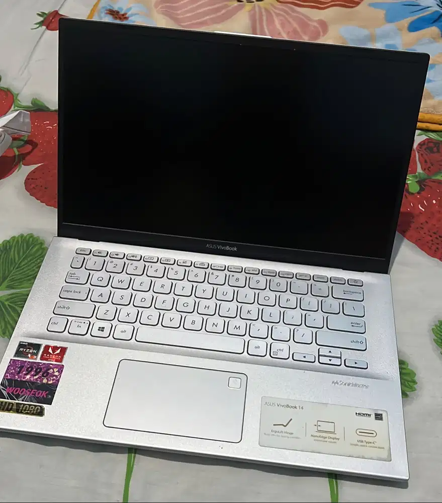 ￼ASUS Vivobook A412DA Amd Ryzen 3 3200u