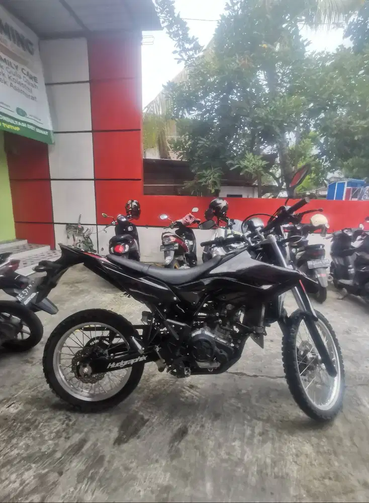Yamaha WR 155 R Tahun 2020 Hitam.