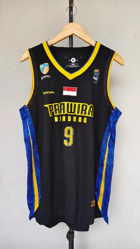 Jersey basket Prawira bandung