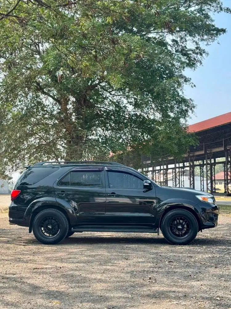 Toyota Fortuner 2012 G vnt diesel siap tempur