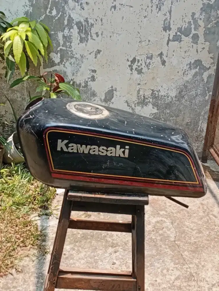 Tangki Kawasaki Binter Merzy platina
