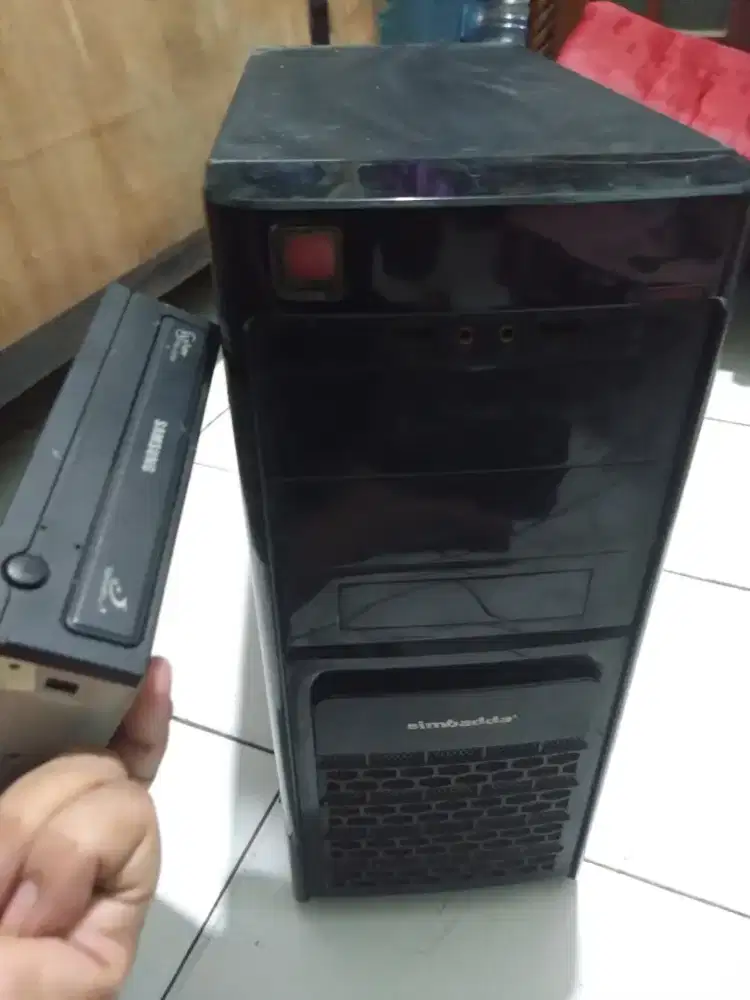 Jual CPU computer  bekas warnet , udah lama ga di pakai, apa adanya