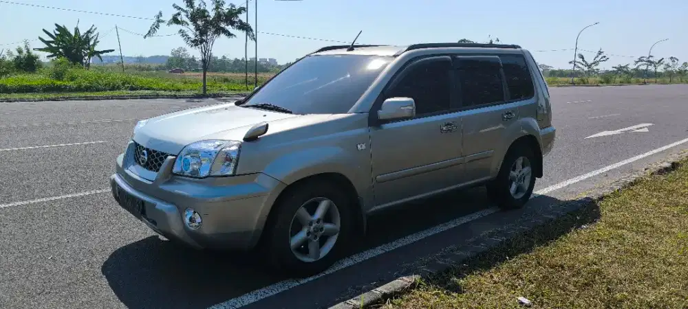 XTRAIL ST 2005 JUAL CEPAT BU