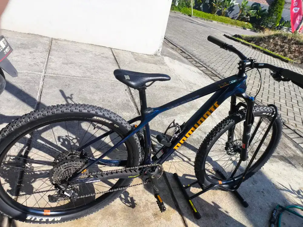 Dominate cxc size m 29er warna biru